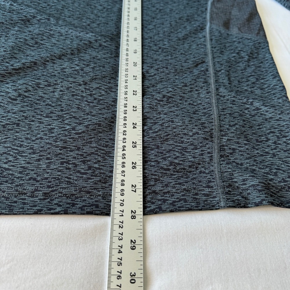 Old Navy Active Mens Long Sleeve GO DRY Athletic Shirt Size L Gray Heathered - Picture 12 of 14